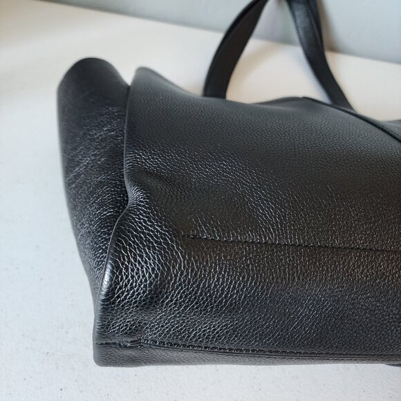 Banana Republic Portfolio Tote "EUC" - Picture 10 of 16